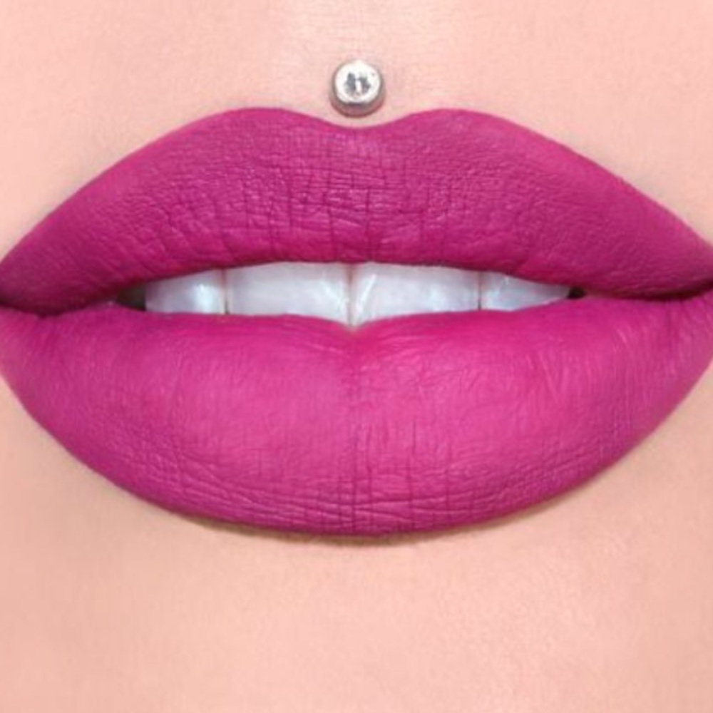 “PROBLEMATIC” JEFFREE STAR VELOUR LIQUID LIPSTICK! - Picture 1 of 8